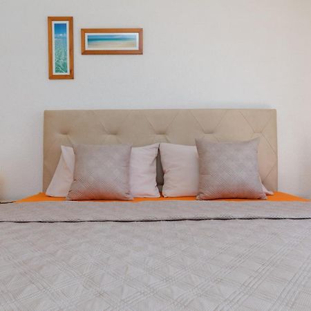 Orange Apartment Bol Exterior foto